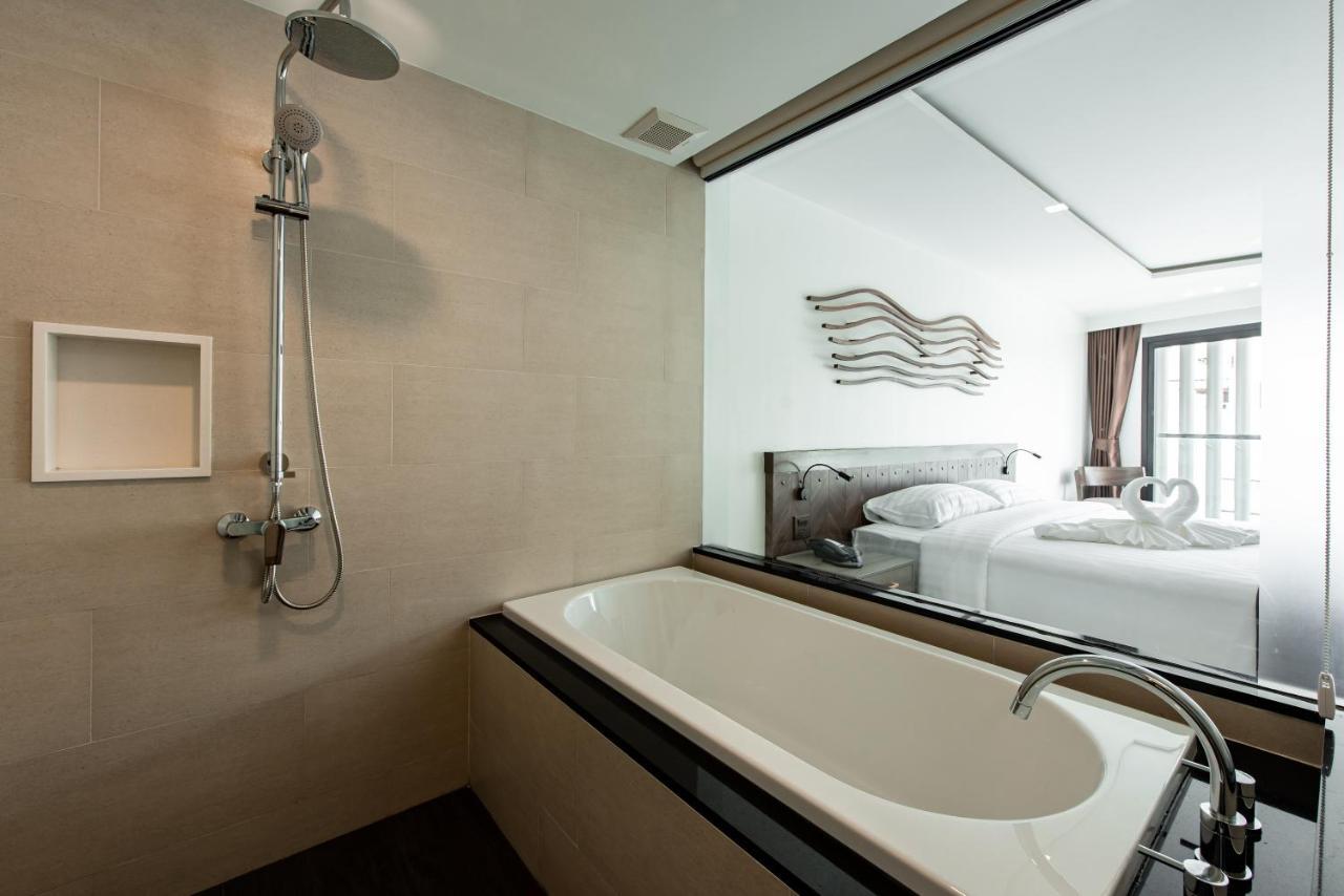 Blackwoods Hotel Pattaya - Sha Extra Plus Zewnętrze zdjęcie Bathroom